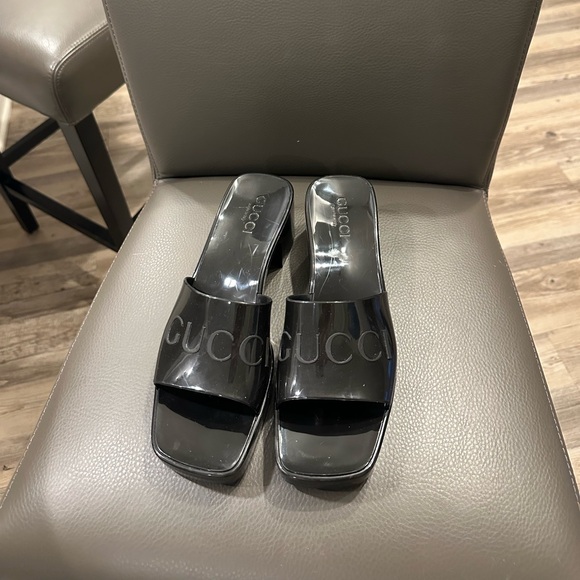 Gucci Rubber Sandal Heel - Picture 1 of 3
